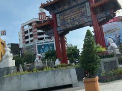 -唐人街(耀华力路)