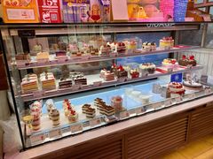 面包甜点陈列柜-巴黎贝甜(国贸店)
