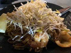 -Show Neua Thai Street Food