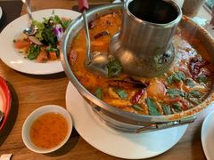 -Chom Cafe and Restaurant