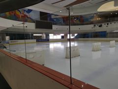 -冠军冰场CHAMPION RINK(环球银泰城店)