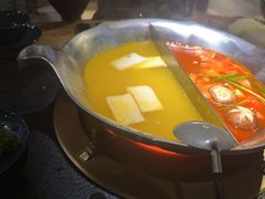 -湊湊火锅·茶憩(南京东路悦荟店)