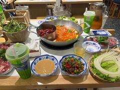 -王奋斗贵州酸汤牛肉火锅