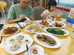 -鹏城人家海鲜酒家·23年老字号(较场尾店)