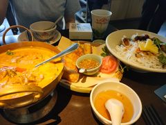 -大头虾越式风味餐厅(光明广场店)