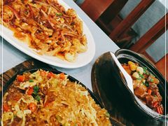 -新一家农家菜(华景新城店)