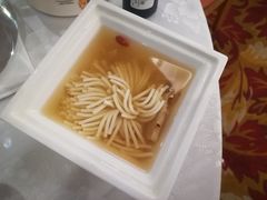 -满江红四季餐厅 · 国家五钻级酒家(新纪元大酒店店)