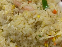 -扒虾小妹儿麻辣海鲜(宏图街店)