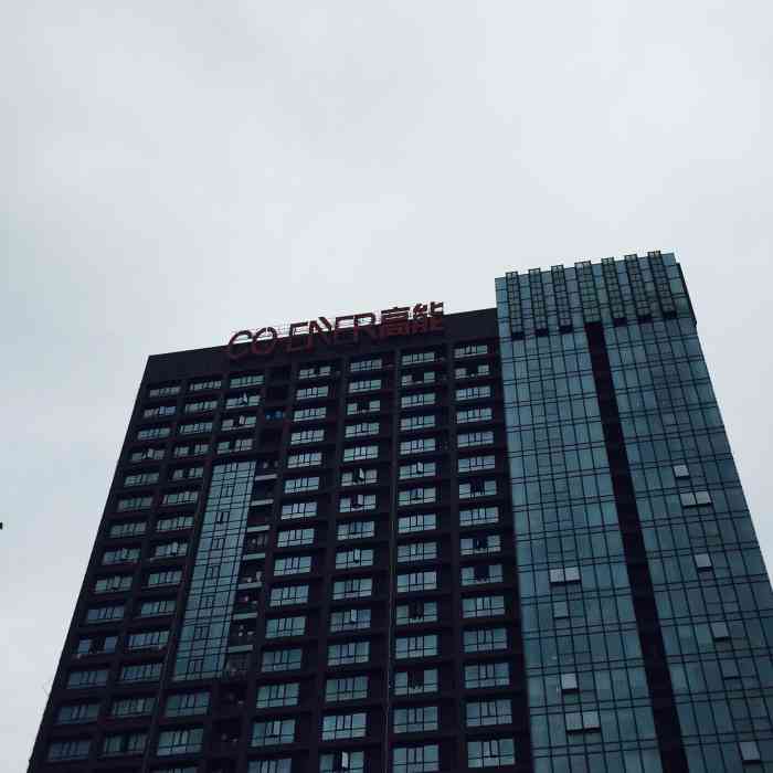 高能首座-"这是第二次来高能首座白捞会领奖,第一次是.