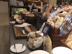 -海口绿发希尔顿酒店-田园汇自助餐·三文鱼·海鲜