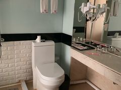 -上海御花园酒店
