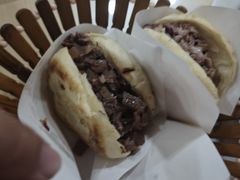 -闫家驴肉老店(华电一校店)