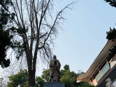 -巴陵广场