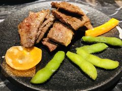 -山川小町·极番烧肉(新地假日广场店)