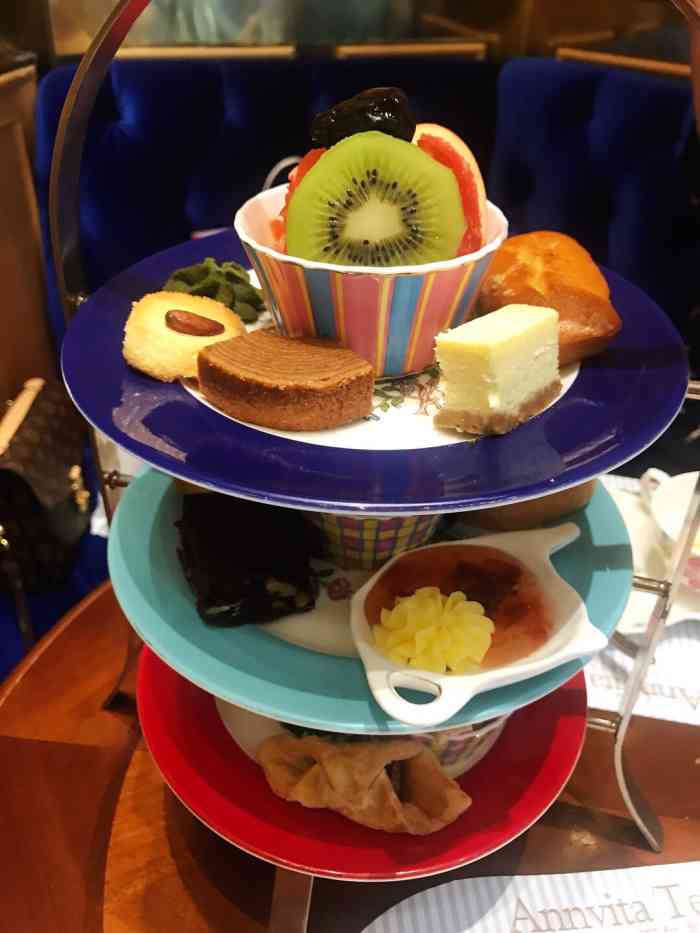 安薇塔英国茶体系(国金中心店)-"环境还是不错的 人比较多 人来人满的