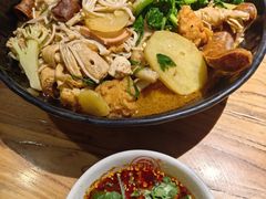 -万记麻辣烫国展总店