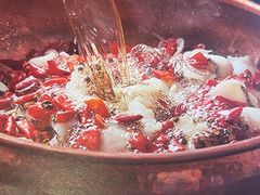 沸腾四川岩团-拾捌川·自贡爆炒(新街口店)