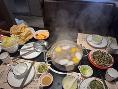 -牛事制造局牛肉火锅(莲岳路店)