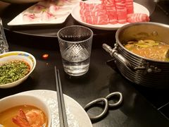-鲜入唯煮·港式海鲜牛肉火锅(金宝街店)