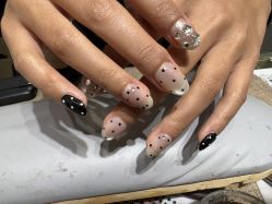 -艾珂·美甲美睫