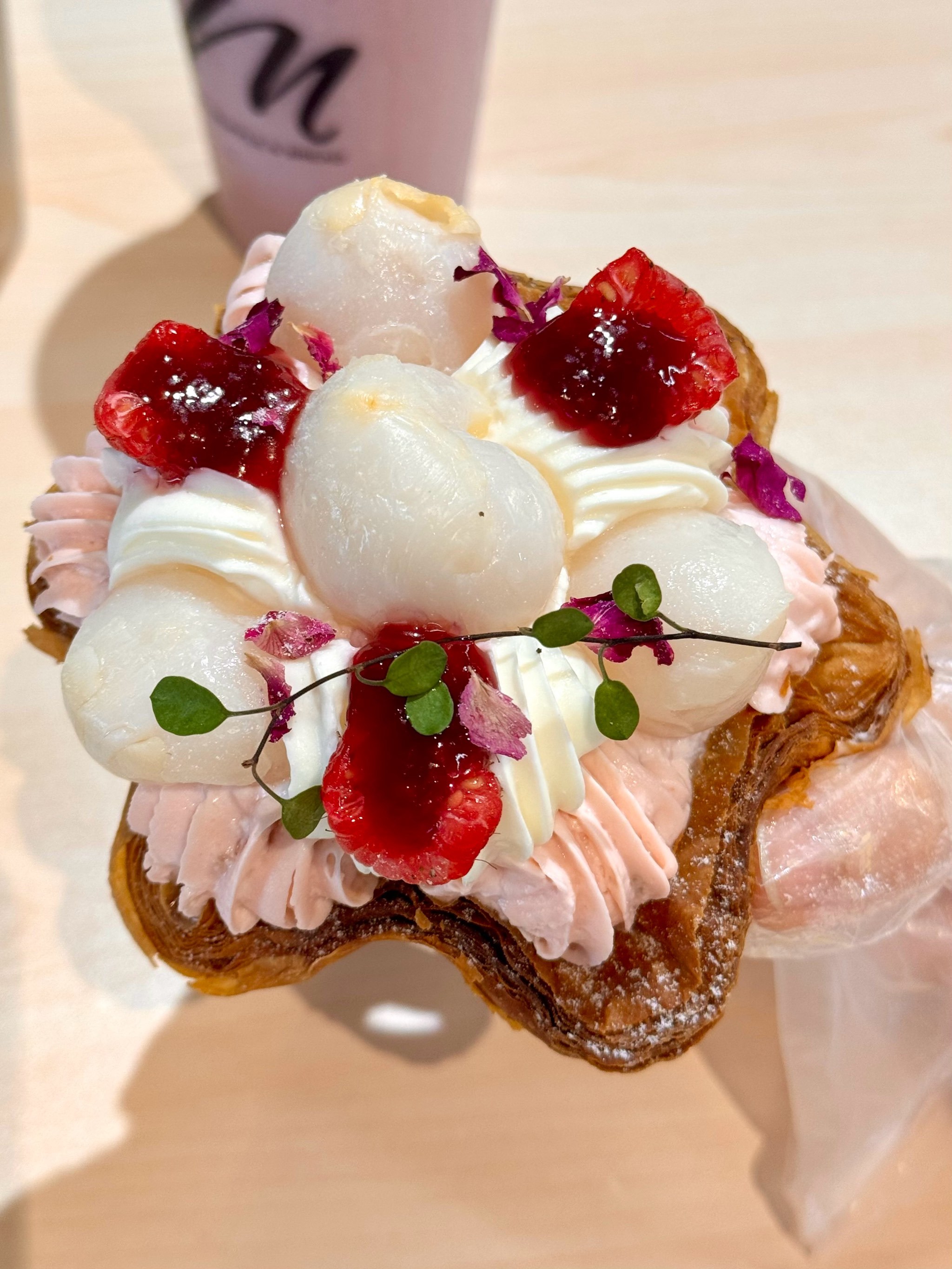 「荔枝玫瑰挞」太好看了!味道也很好吃!