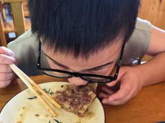 -虹海圣肉饼店家常菜馆