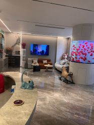 -新蝶变皮肤管理中心