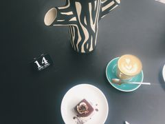 -UNI UNI(环亚凯瑟琳店)