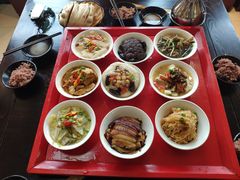-蓝田九大碗民俗食府(蓝田店)