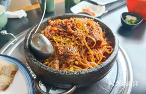 Stone Pot Stewed Octopus and Steak