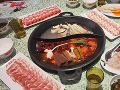 -肖婷姐大铁锅重庆火锅(南湖店)