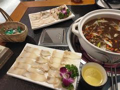 -阿鹏故事野生菌火锅(双廊古镇店)
