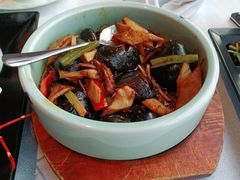 -彩云天云南餐厅