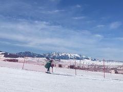 -丝绸之路山地度假区滑雪场