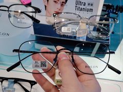 -罗伯特眼镜·蔡司官方授权(前海桂湾店)