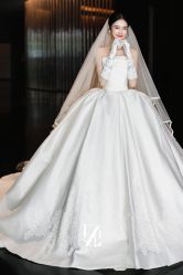 -Renee芮亦婚纱(原丽莎)