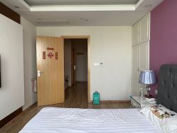 -海豚湾高端月子会所(黄浦店)