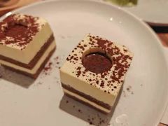 -必胜客(远大路店)