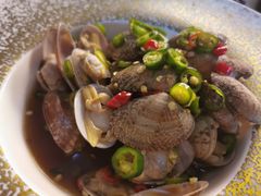 -臻鲜燕海鲜融合餐厅(金陵style店)