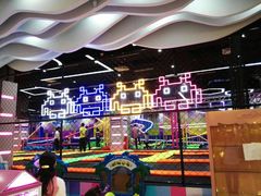 -酷跳蹦床主题公园(万胜广场店)
