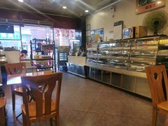 面包甜点陈列柜-椰香超级饼屋