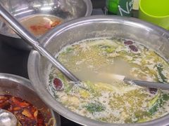 -周良天山牛杂城(天山路总店)