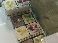 -山与蓝·轻糖鲜果蛋糕(勒泰店)