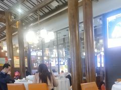 -阿瓦山寨·湘菜现炒·剁椒鱼头王(咸阳总店)