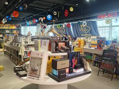 -浣熊唱片店(上海影城店)