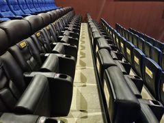 -武汉华夏国际影城(鲁广店)