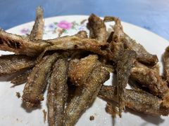 油炸小鱼-小六农家乐(崇明西沙湿地店)