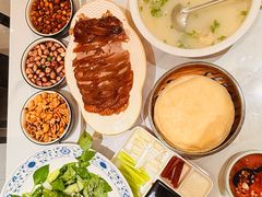 -梅利汴京烤鸭•开封豫菜地标店(东大街店)