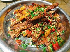 手抓排骨-灶东家民间菜(回兴店)