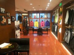 -宇翔服饰(双井桥东首城国际店)